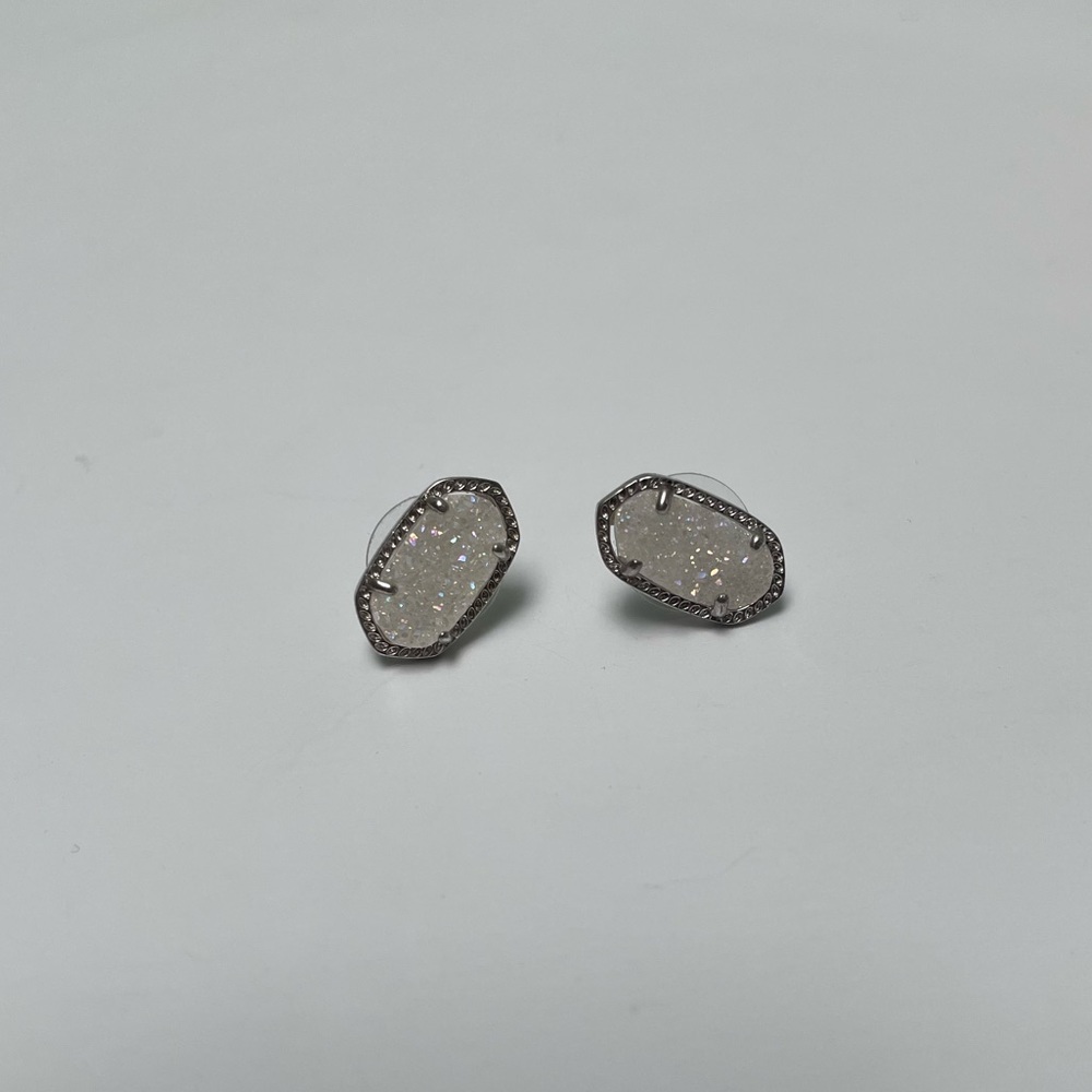Kendra Scott Stud Earrings in Silver